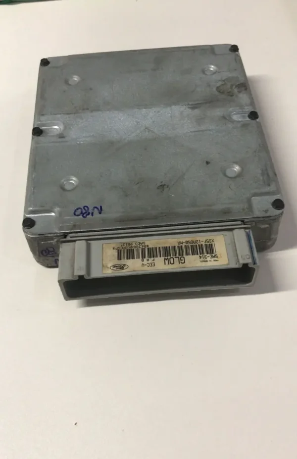 Alternative view of Modulo De Injecao Ford Ka 1.0 Xs5f-12a650-ma